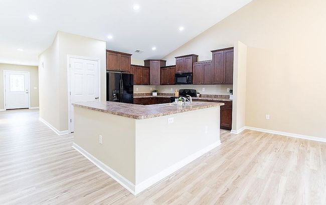 Photo of 984 Jennys Creek Rd, Roseland, VA