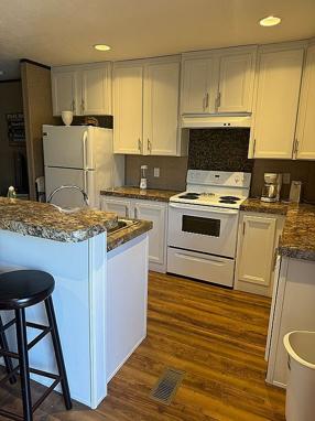 Preview of property located at 233 Bayside Rd