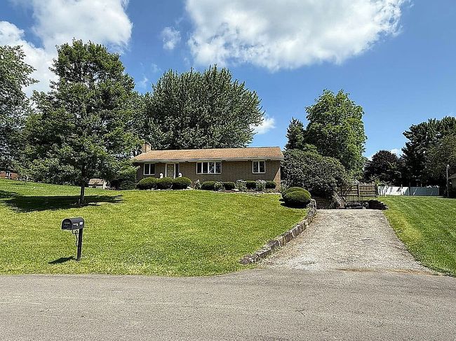 Photo of 206 Thornley Dr, Butler, PA