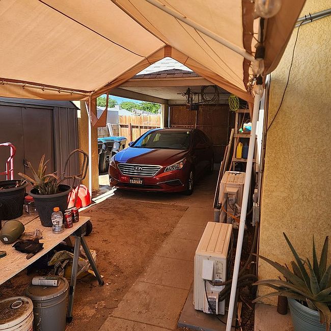 Photo of 44026 10th St W, Lancaster, CA