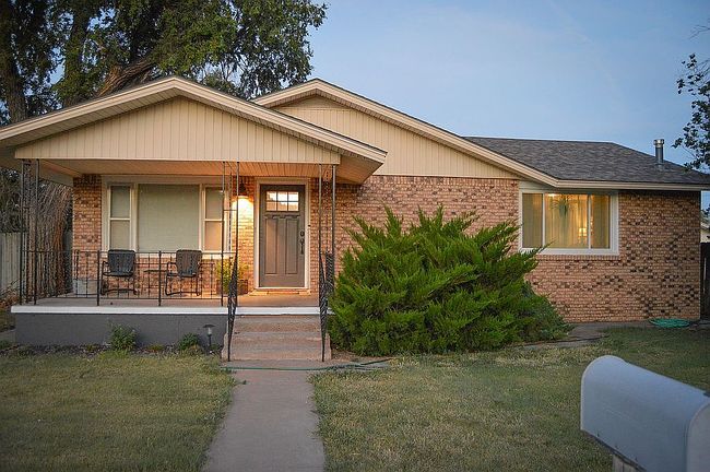 Preview of property located at 116 S Hickok St