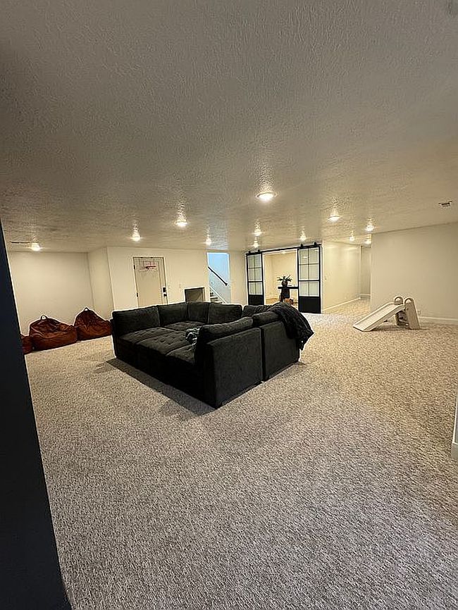 Photo of 128 N Sherwood Dr, Providence, UT