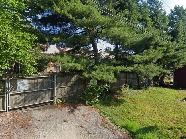 Photo of 651 Breckenridge Ln #G-110