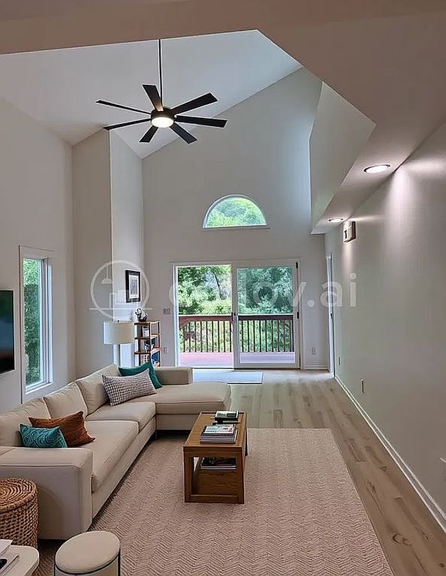 Photo of 650 East St, Northville, MI