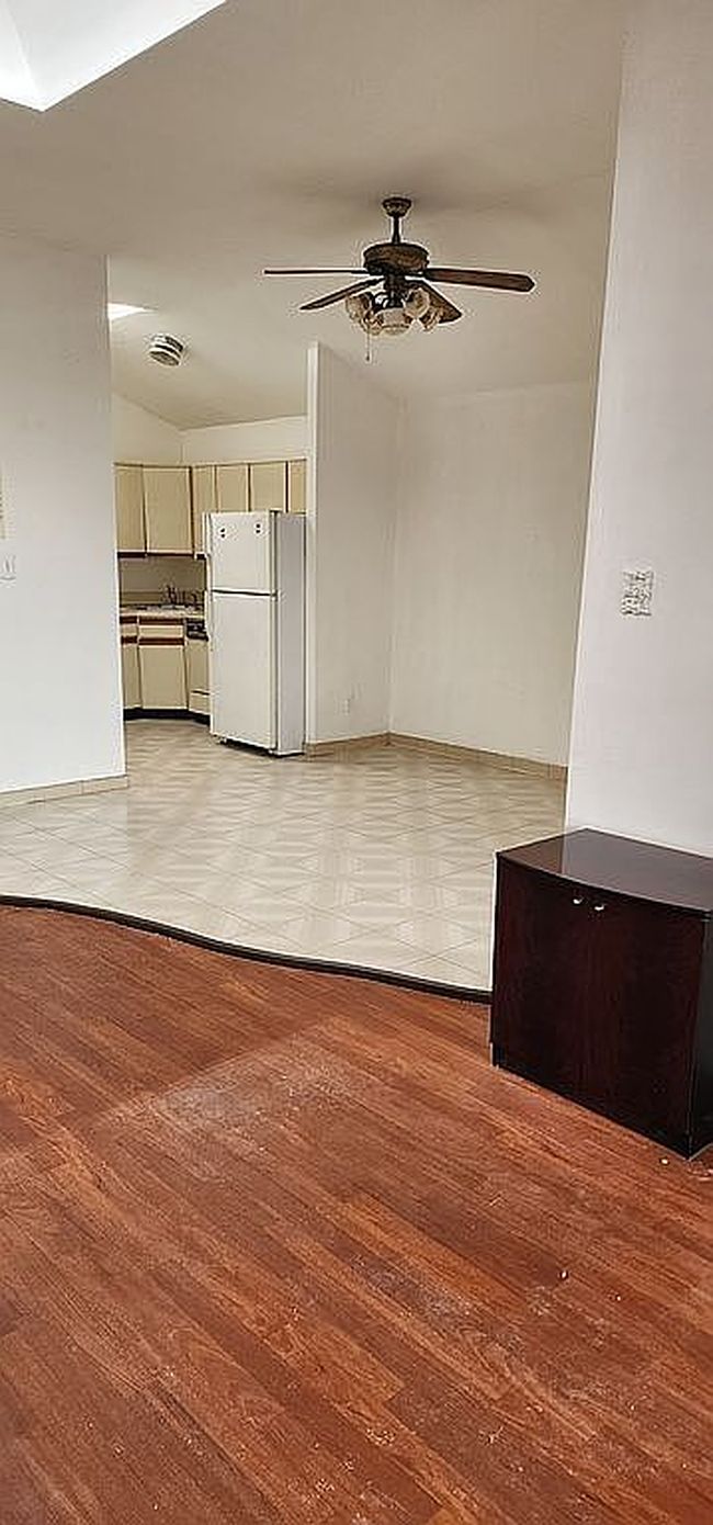 Image of 1105 E 72nd St #3C