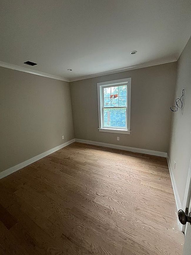 Photo of 763 Linda Ave, Thornwood, NY