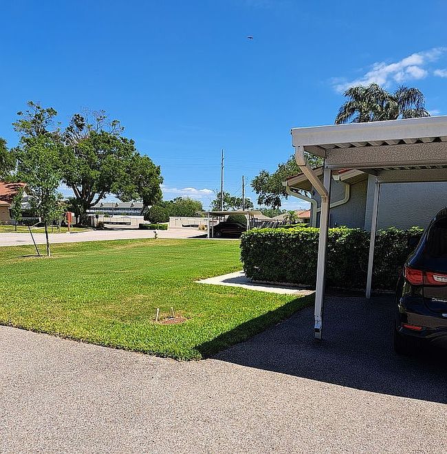 Image of 2037 Arbor Ln
