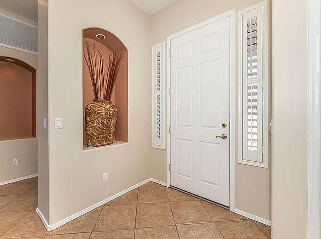 Additional photo 1 of property located at 413 S Valle Escondido