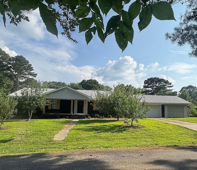 Image of 89 Lake Dr