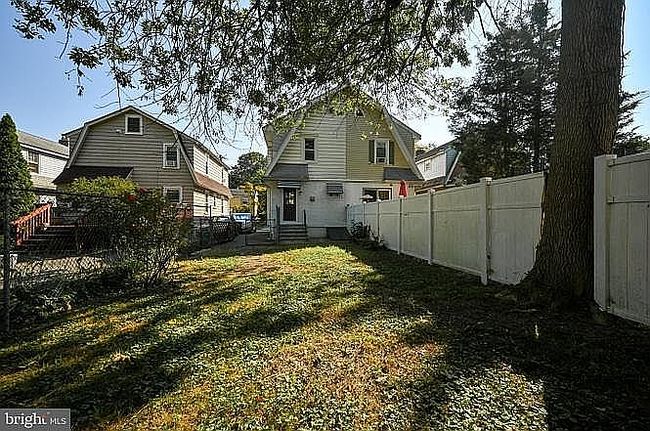 Photo of 204 E Avon Rd, Brookhaven, PA