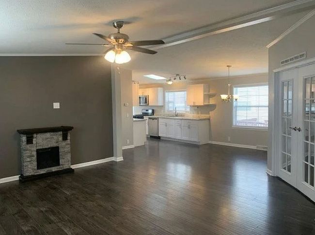 Image of 3253 Lancaster Ln