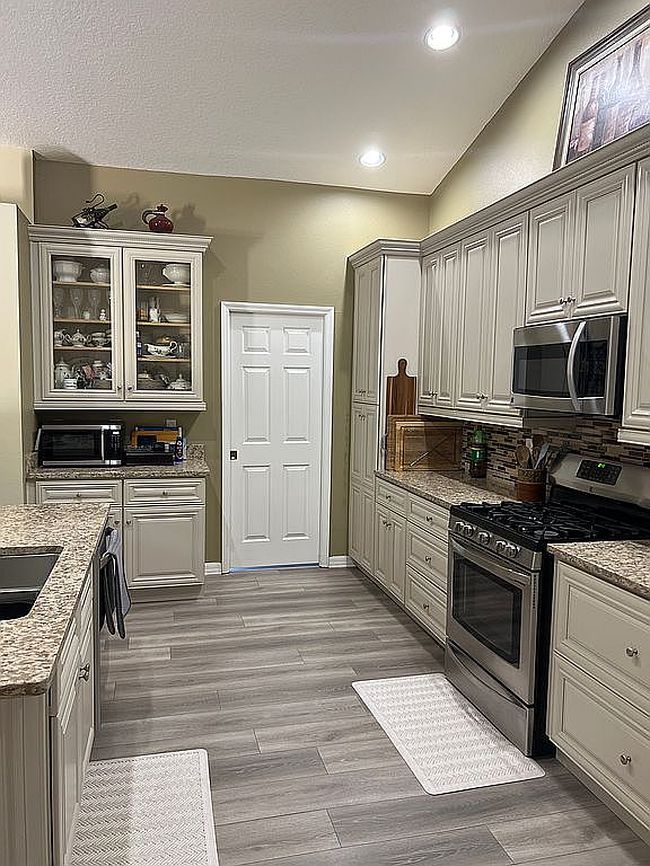 Image of 9617 Greenbank Dr