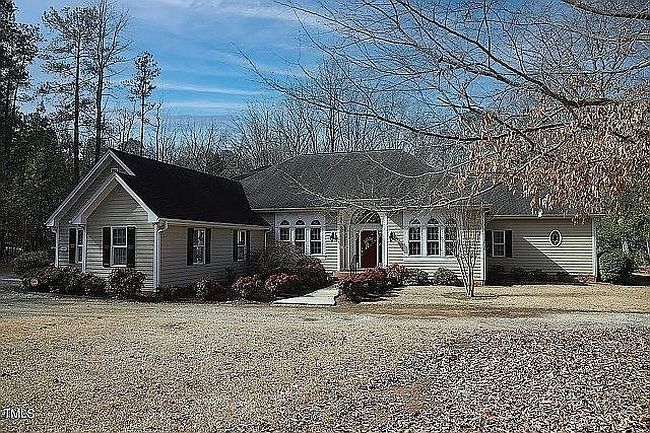 Photo of 9433 Bartons Creek Rd, Raleigh, NC