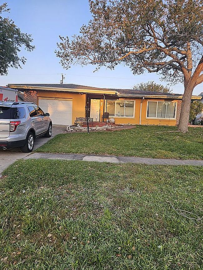 Image of 493 Shore Dr