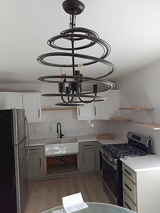 Image of 8606 Corrington Ave