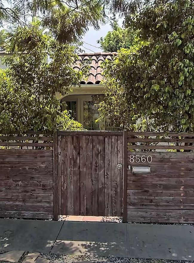 Photo of 450 Westbourne Dr, West Hollywood, CA
