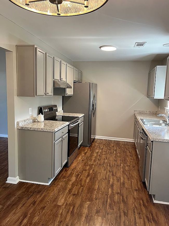Image of 16 Grandiflora Ln