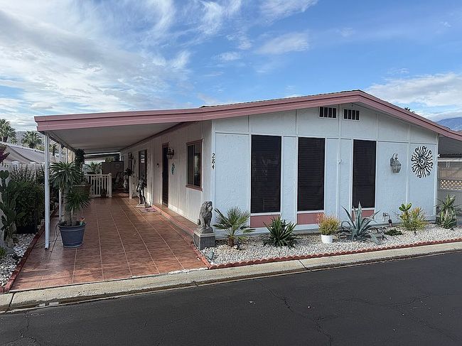 Image of 284 Saguaro Dr