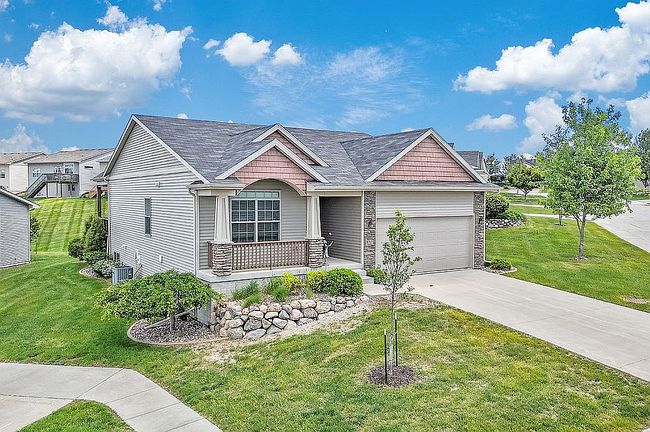 Image of 8965 Greenway Dr
