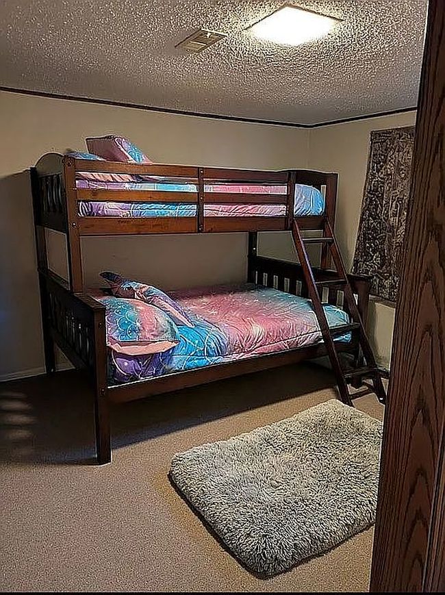 Image of 1803 Wesbrook Dr