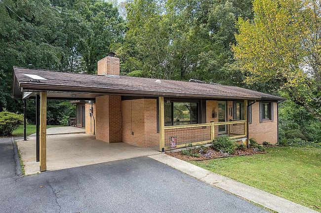 Photo of 80 Music Ln