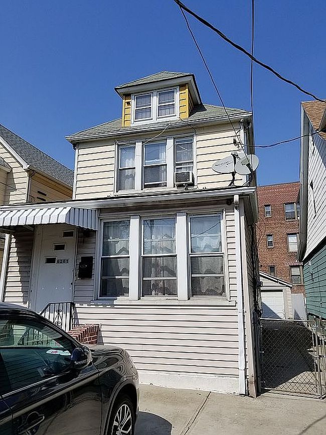 Photo of 6261 Booth St, Rego Park, NY