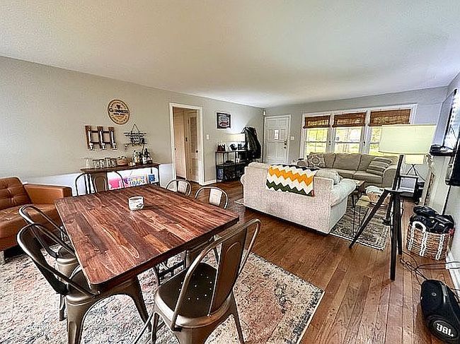 Photo of 4416 Melbourne Rd, Indianapolis, IN
