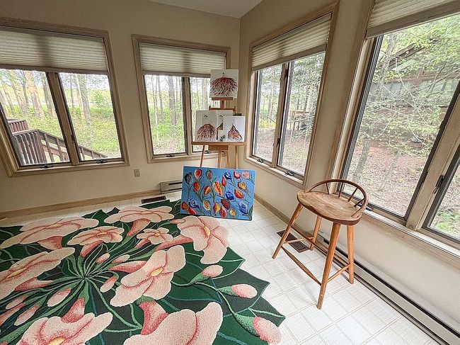 Photo of 108 Blackfoot Trl, Pocono Pines, PA