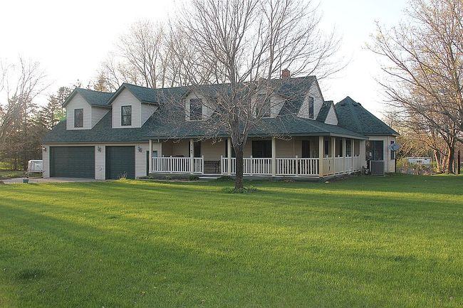 Image of 1167 3rd St S