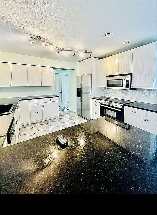 Photo of 53 Arapahoe Dr, Holiday Island, AR