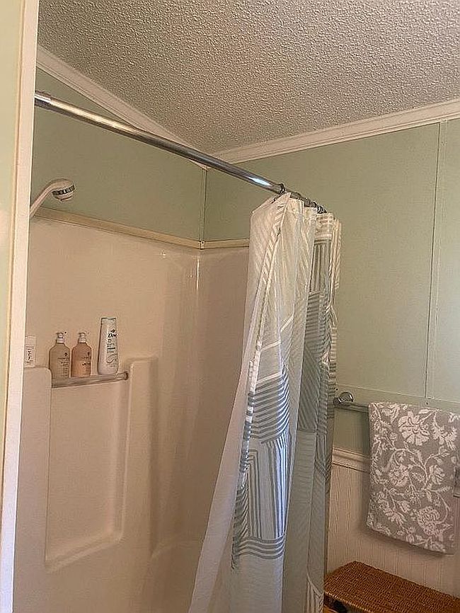 Photo of 126 Poe Voll Ct, Stroudsburg, PA