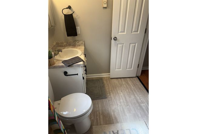 Photo of 500 Sharon Rd