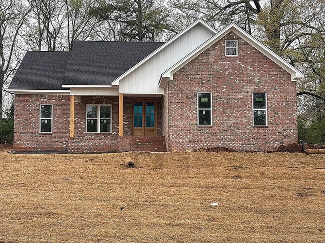 Image of 139 River Dr