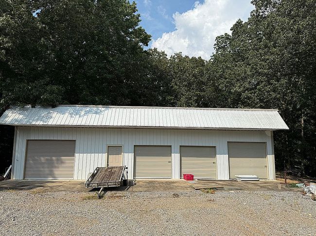 Photo of 328 Crisp Rd, Cadiz, KY