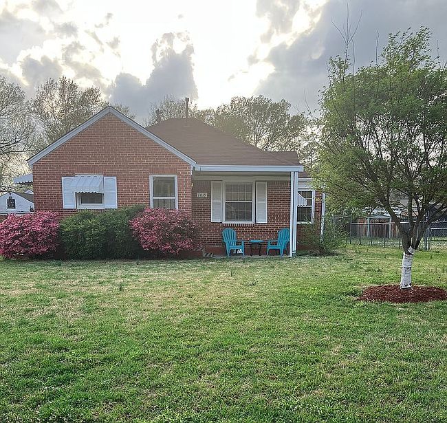 Image of 1015 Langton St