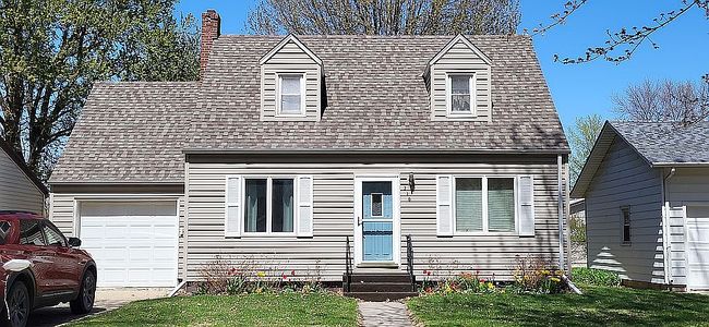 Image of 310 Main St