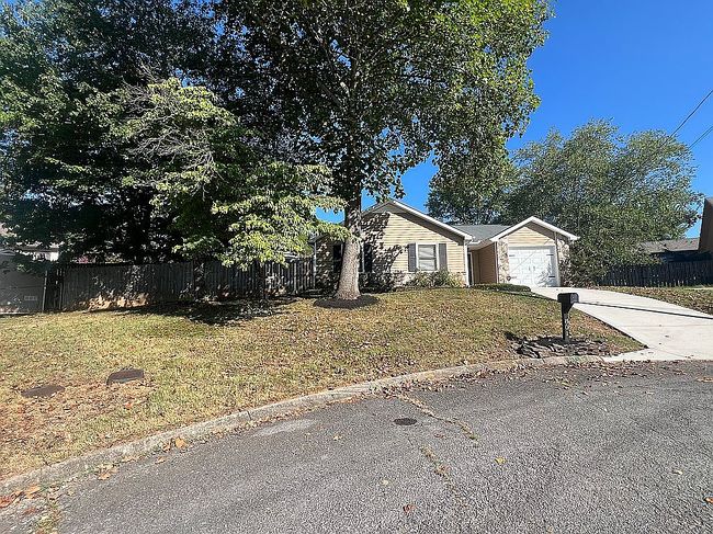 Photo of 801 Black Rock Cir, Knoxville, TN