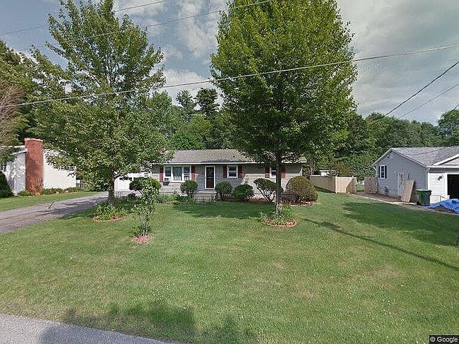 Photo of 188 Cobbleview Dr, Colchester, VT
