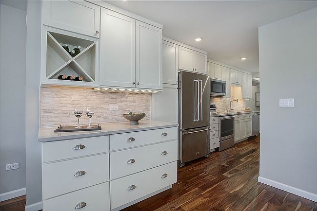 Image of 909 Logan St Apt 1B
