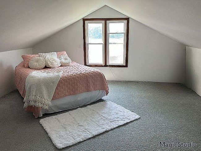 Photo of 8691 Cooley Lake Rd, Commerce Township, MI