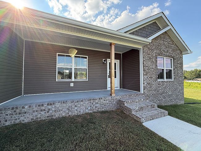 Photo of 1267 Royal Ct, Madisonville, KY