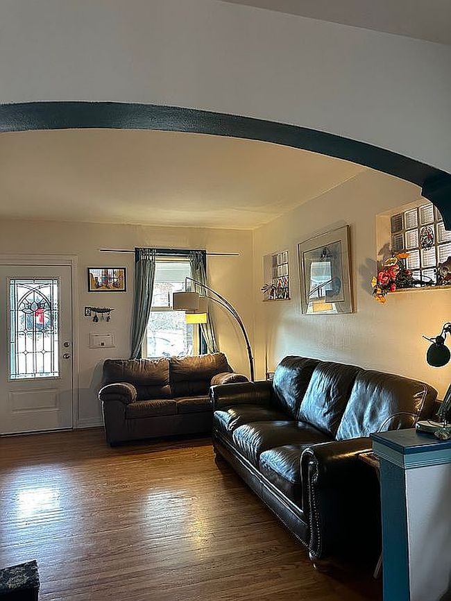 Image of 5139 Goethe Ave