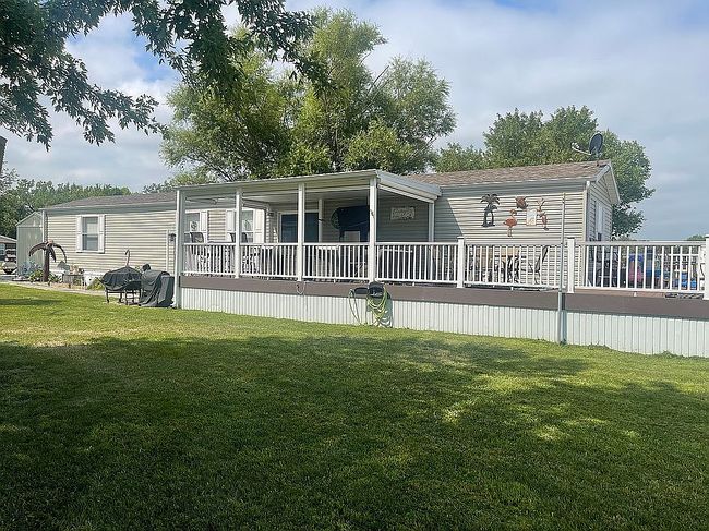 Image of 305 Snob Hill Rd