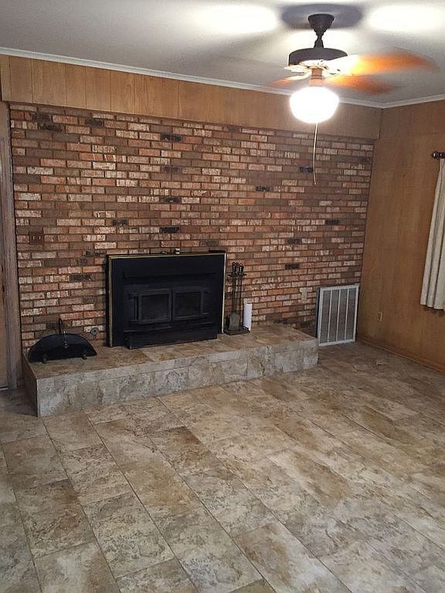 Additional photo 3 of property located at 209 Patrick Ln