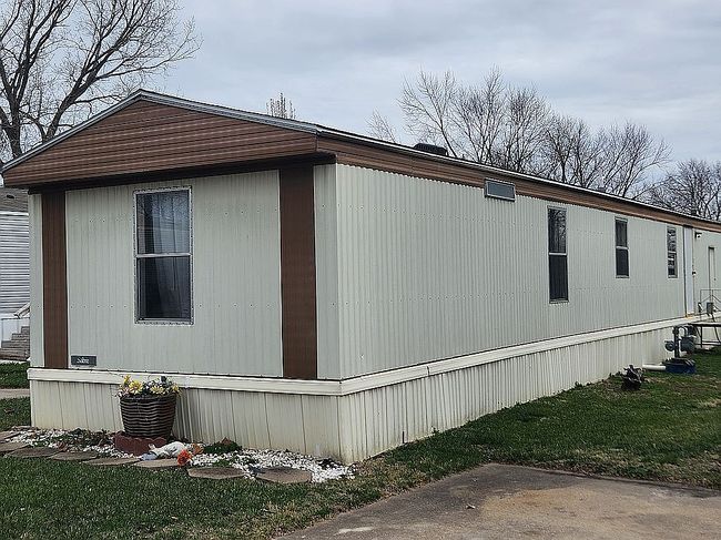 Image of 325 Se 47th St