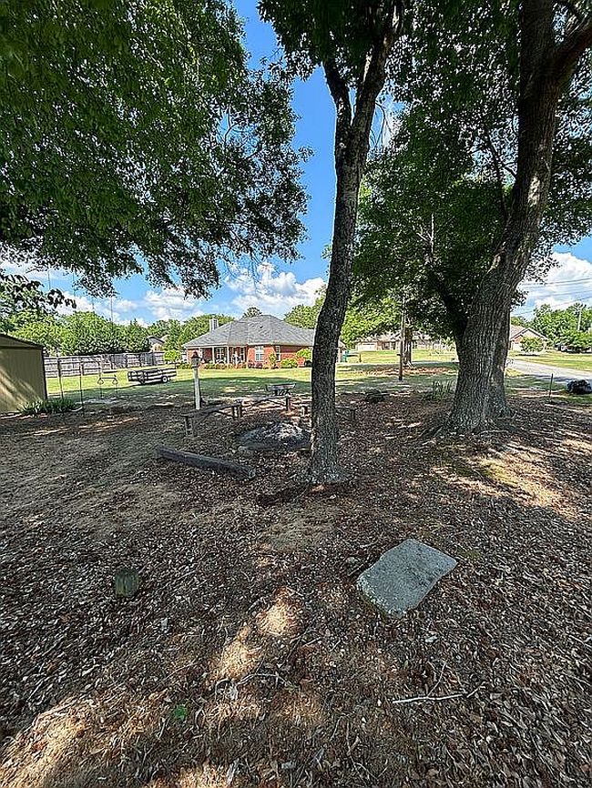 Image of 20 Lee Road 535