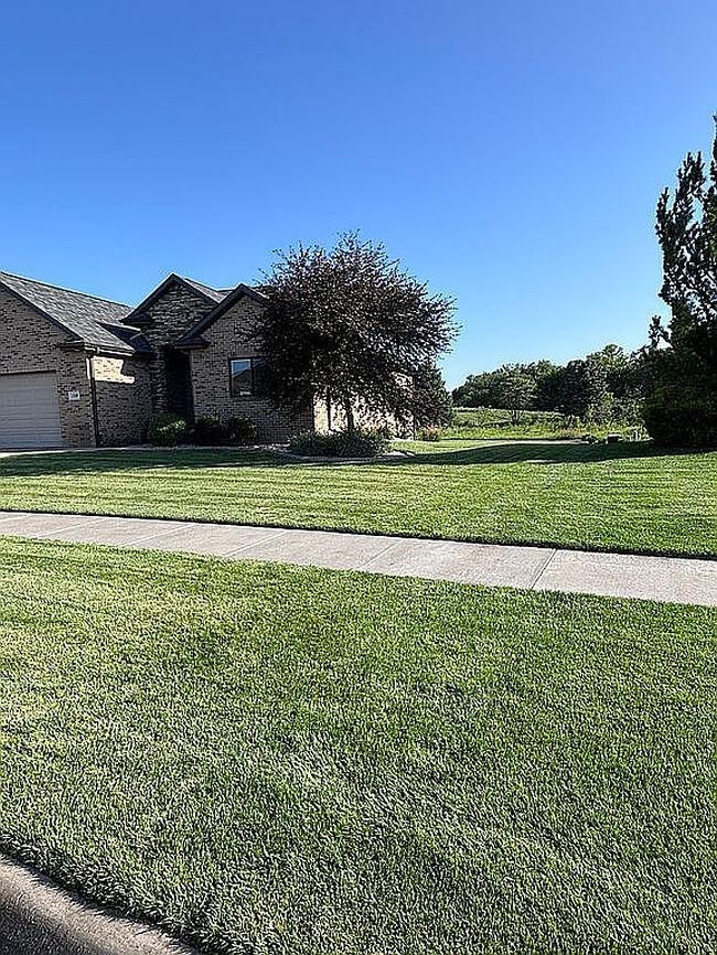 Photo of 1319 W Cademon Cir, Lincoln, NE