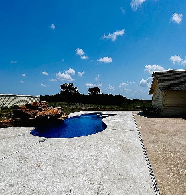 Additional photo 1 of property located at 113097 Highway 124