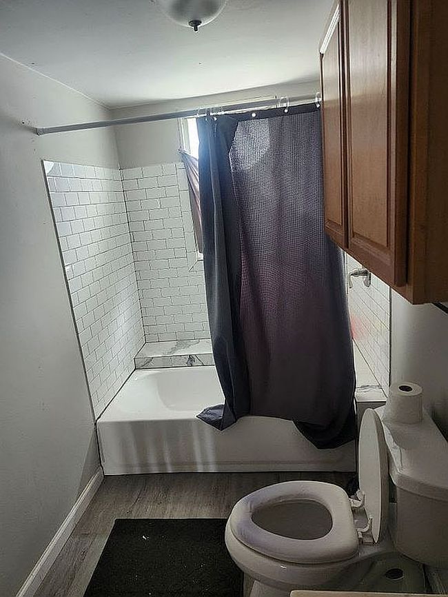 Image of 2710 Myrtle Ave