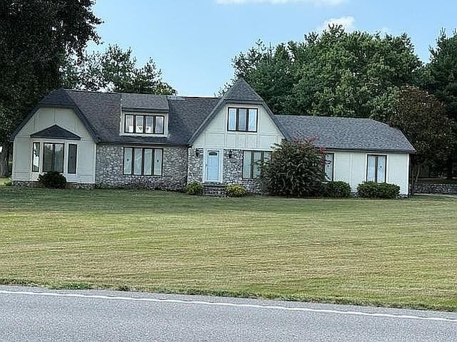 Photo of 1487 State Route 81 N